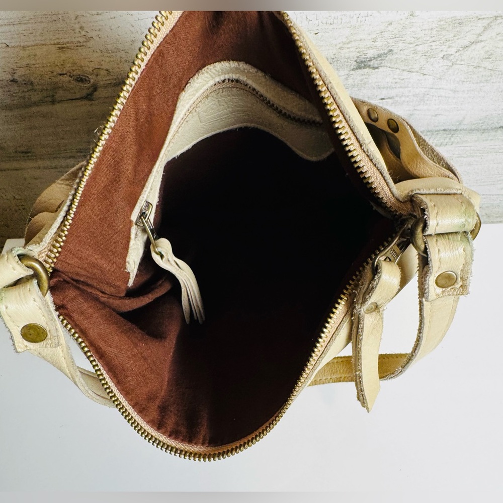 Viola Castellani Crossbody & Shoulder Purse Italy Leather w/Detachable Strap - Picture 9 of 15